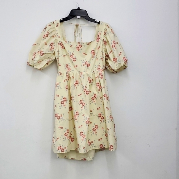 🆕️ NEW Women's Wayf Nikita Puff Sleeve Tie Back Mini dress, Size Medium Ivory - Picture 4 of 6